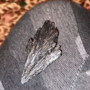 Kyanite stone
